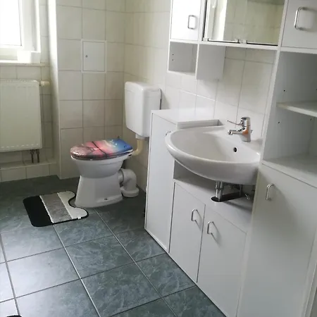 בית הארחה Elli Kroessner Hartmannsdorf bei Chemnitz