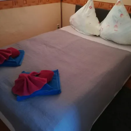 Elli Kroessner Гостевой дом