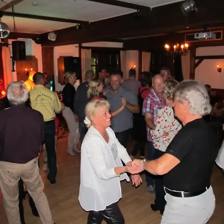 Elli Kroessner בית הארחה Hartmannsdorf bei Chemnitz