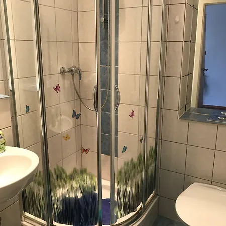 Elli Kroessner בית הארחה