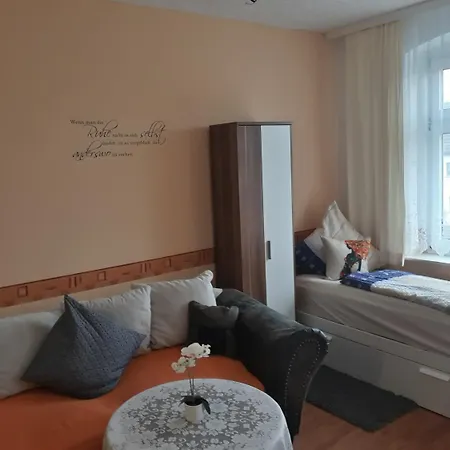 בית הארחה Elli Kroessner Hartmannsdorf bei Chemnitz